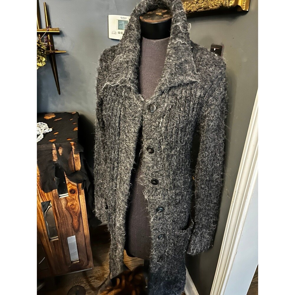 Peruvian Trading Company Women’s Gray Shaggy Cardigan Sweater M